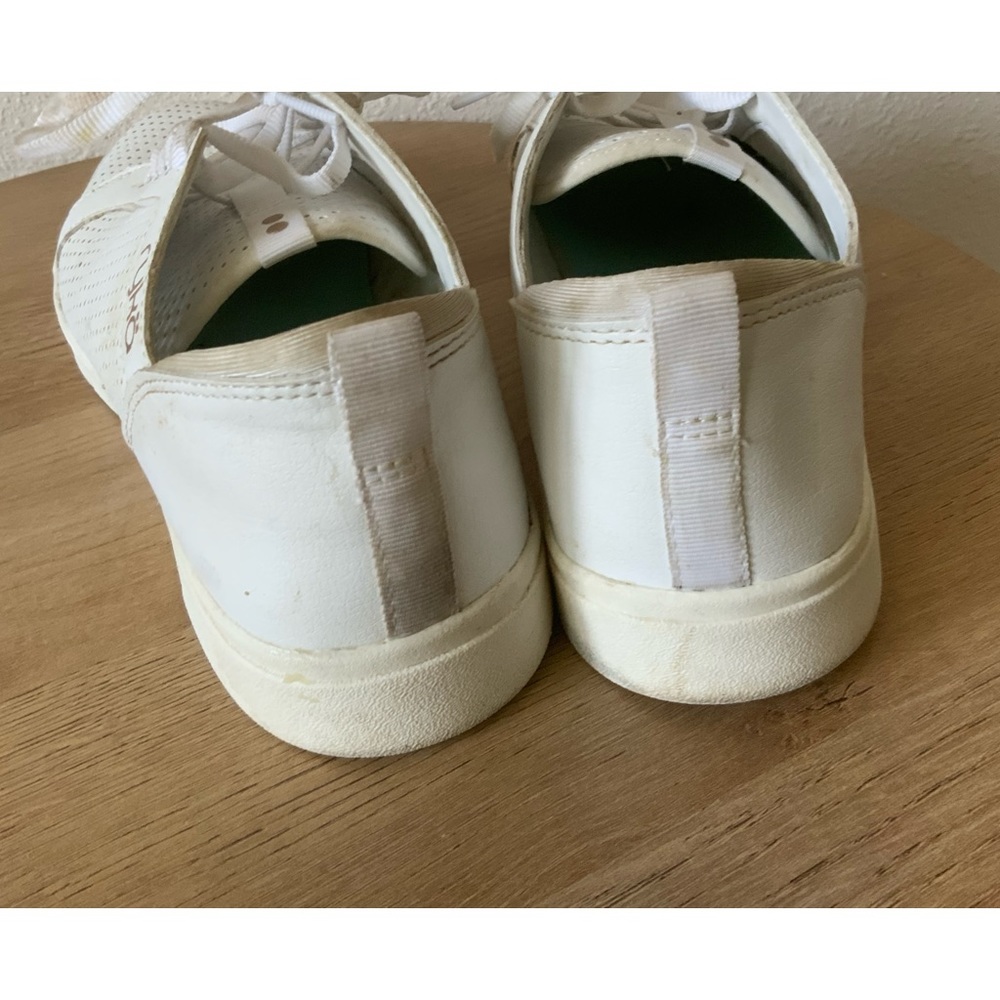 Ryca. Woman's size 7